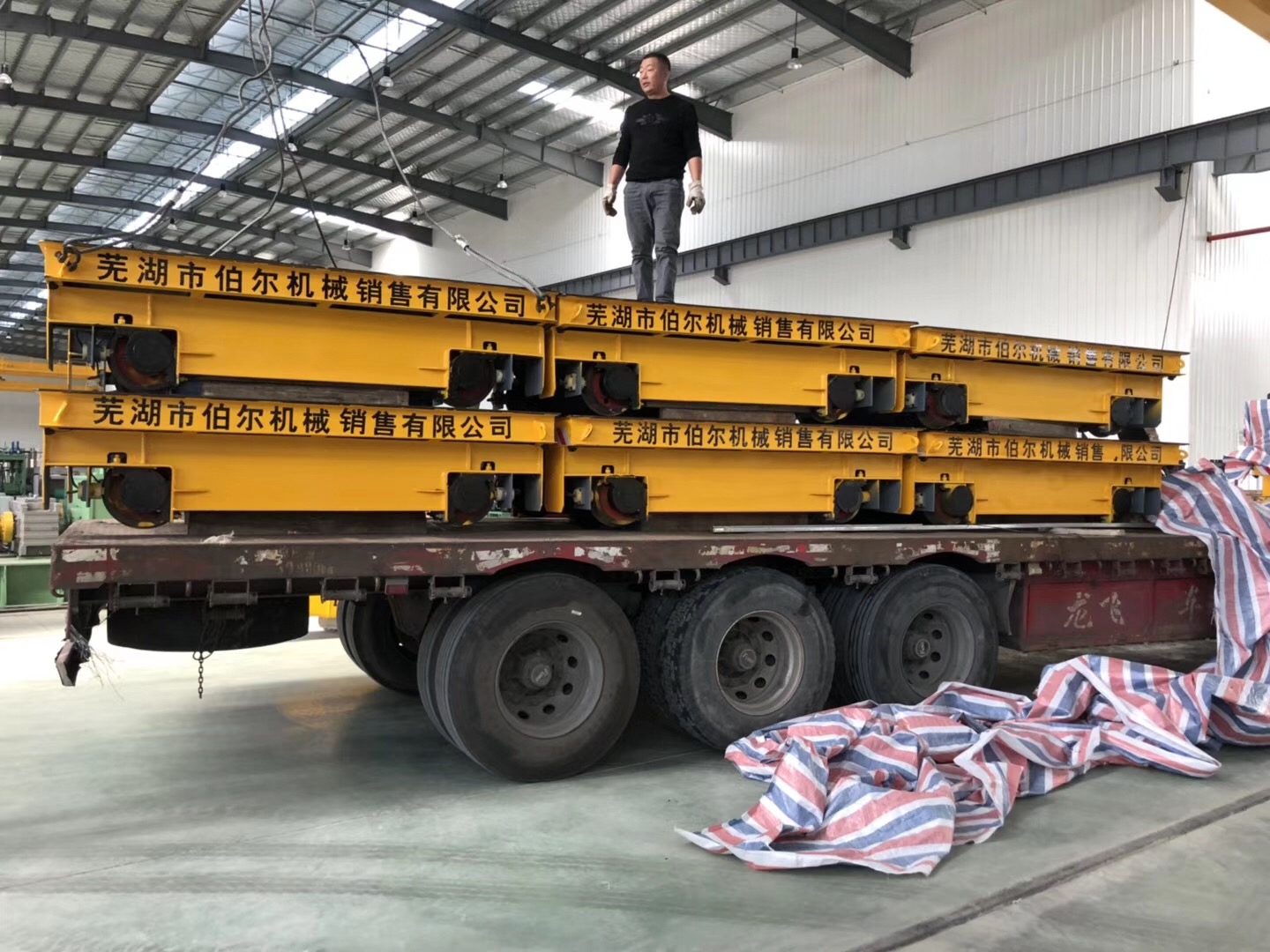 安徽眾源新材料股份有限公司訂購(gòu)20噸低壓供電平車(chē)，交付現(xiàn)場(chǎng)。